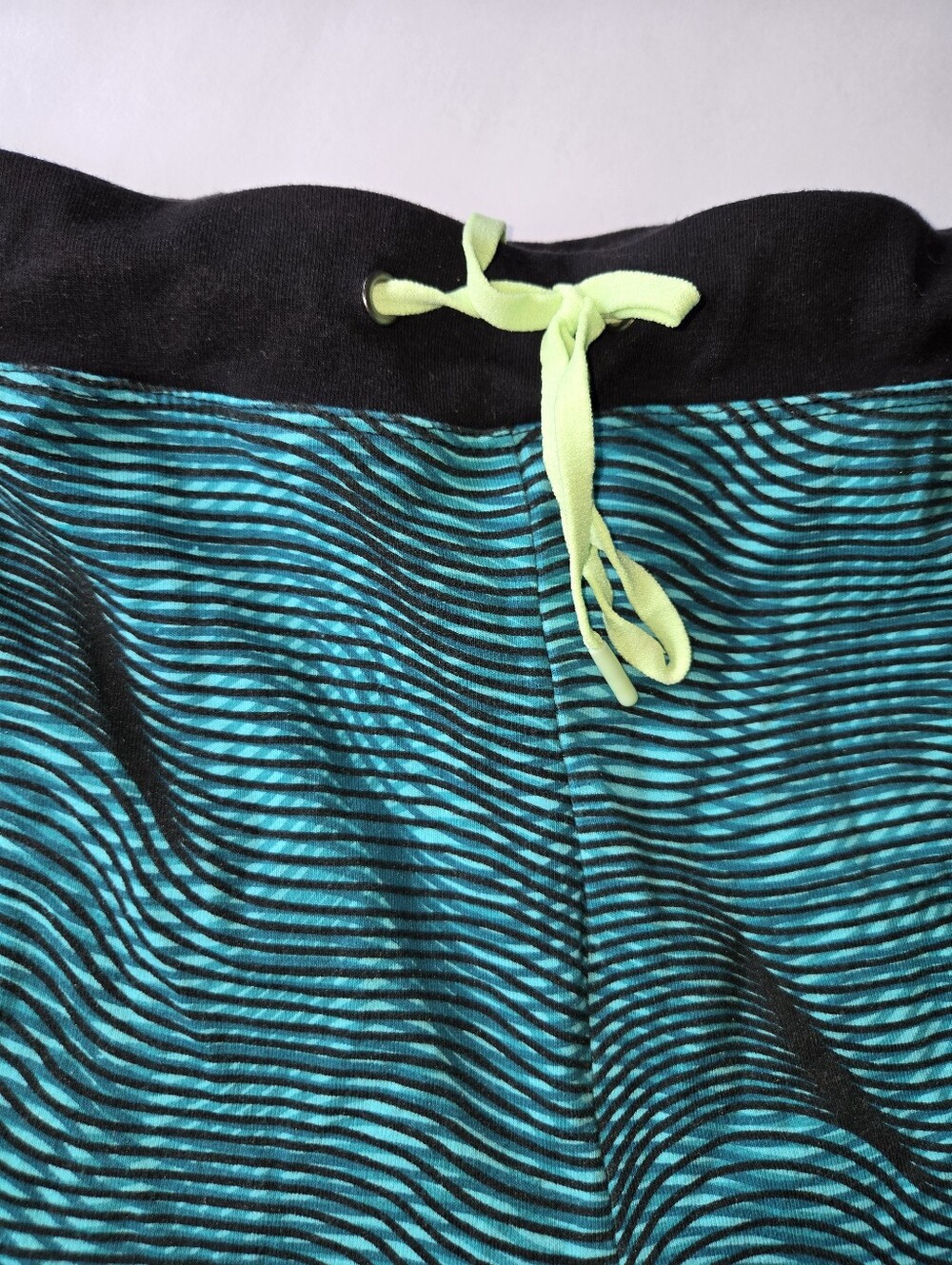 ActiveZone Athletic Shorts – Size 1X – Teal Wave Print - Picture 7 of 12